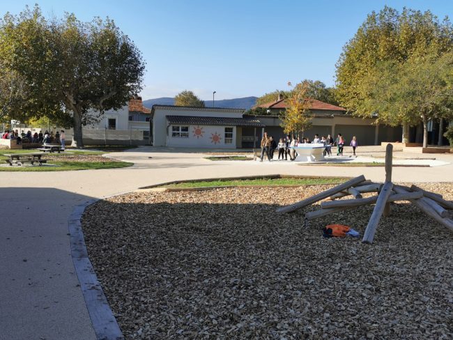 Végétalisation et désimperméabilisation de la cour du groupe scolaire André Jullien